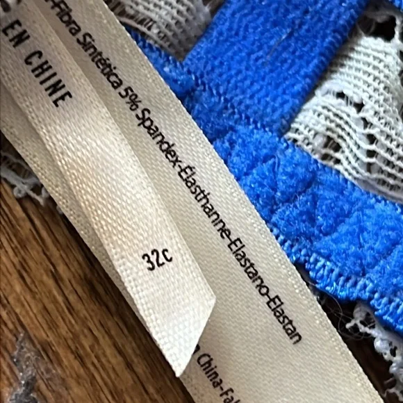 Intimately FREE PEOPLE Lace Balconette Bra Size 32C - Picture 11 of 14